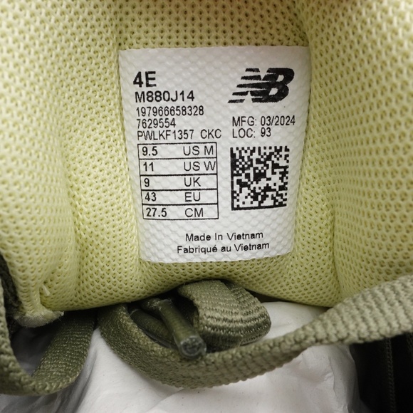 NEW Size 9.5 XWIDE 4E Men's New Balance Fresh Foam X 880v14 Sneakers M880J14 - Picture 2 of 6